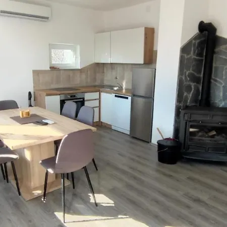 Apartman Lynx On Lake Sabljaci Ogulin Exterior photo